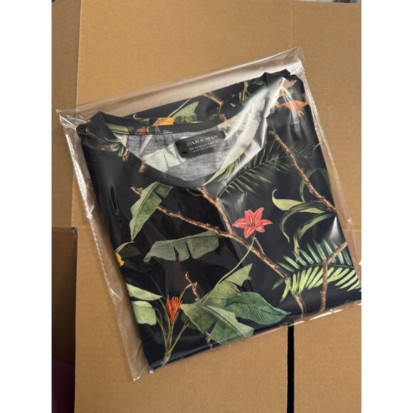 Zara Man - Mens Shirt - Tropical and Toucan Tee, Size M - Picture 5 of 5